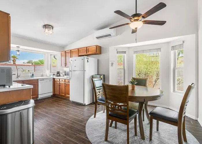 Cozy & Pet Friendly & Peloton Holiday home *