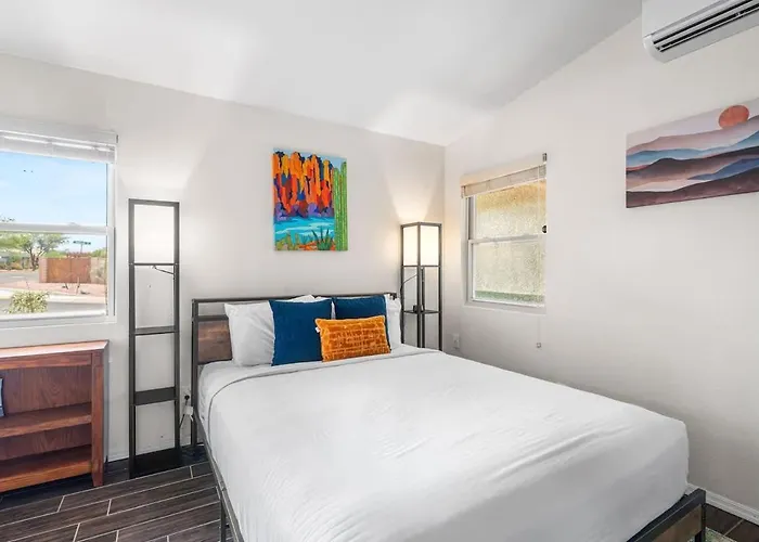 Cozy & Pet Friendly & Peloton Holiday home