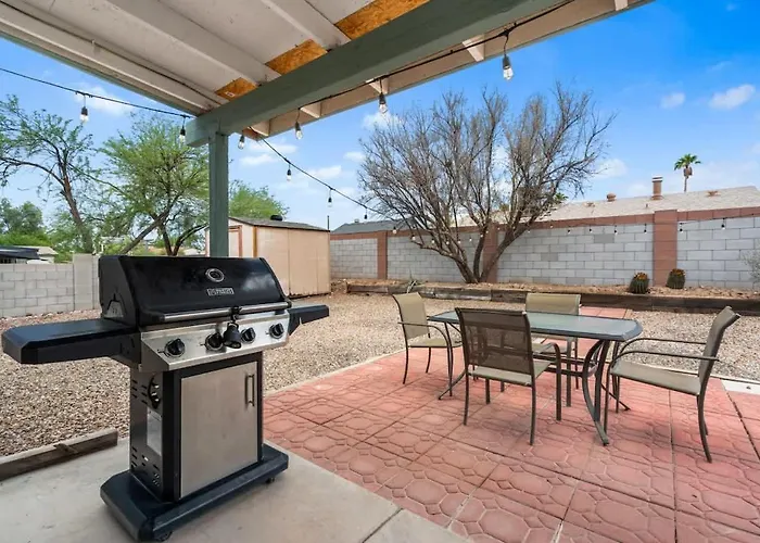 Cozy & Pet Friendly & Peloton Holiday home Tucson