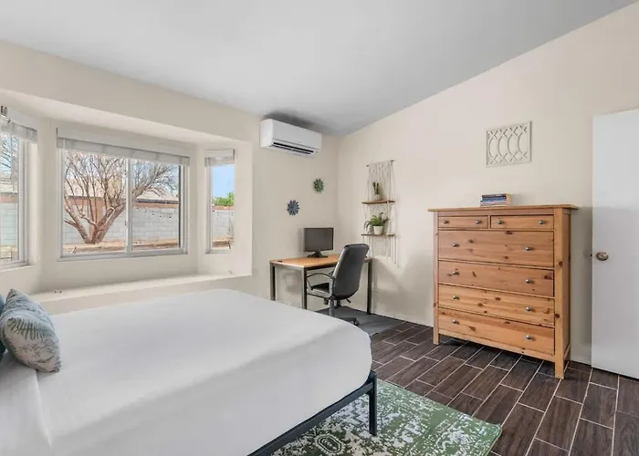 Cozy & Pet Friendly & Peloton Holiday home