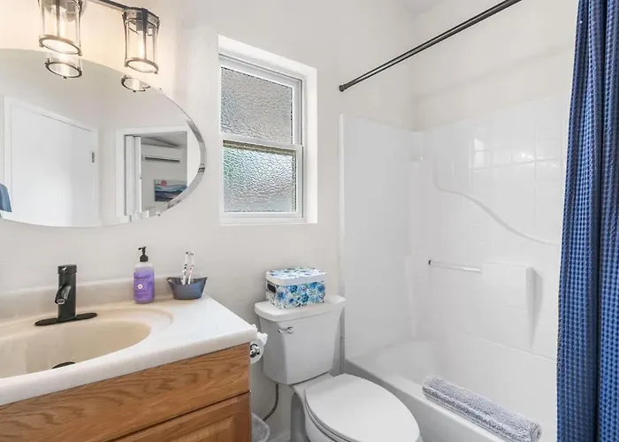 Holiday home Cozy & Pet Friendly & Peloton *