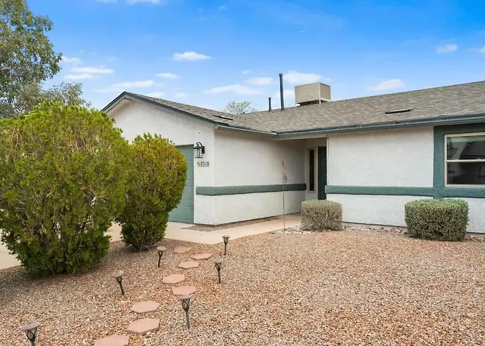 Cozy & Pet Friendly & Peloton Holiday home