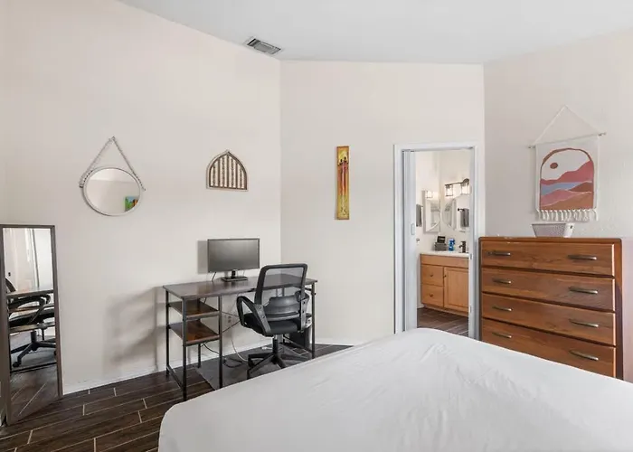 Cozy & Pet Friendly & Peloton Tucson
